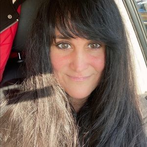 Meet your Posher, Leah